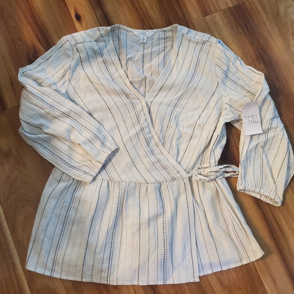 Time and Tru Cream Wrap Style Top Sz S Striped Crinkle Fabric 3/4 Sleeve Peplum